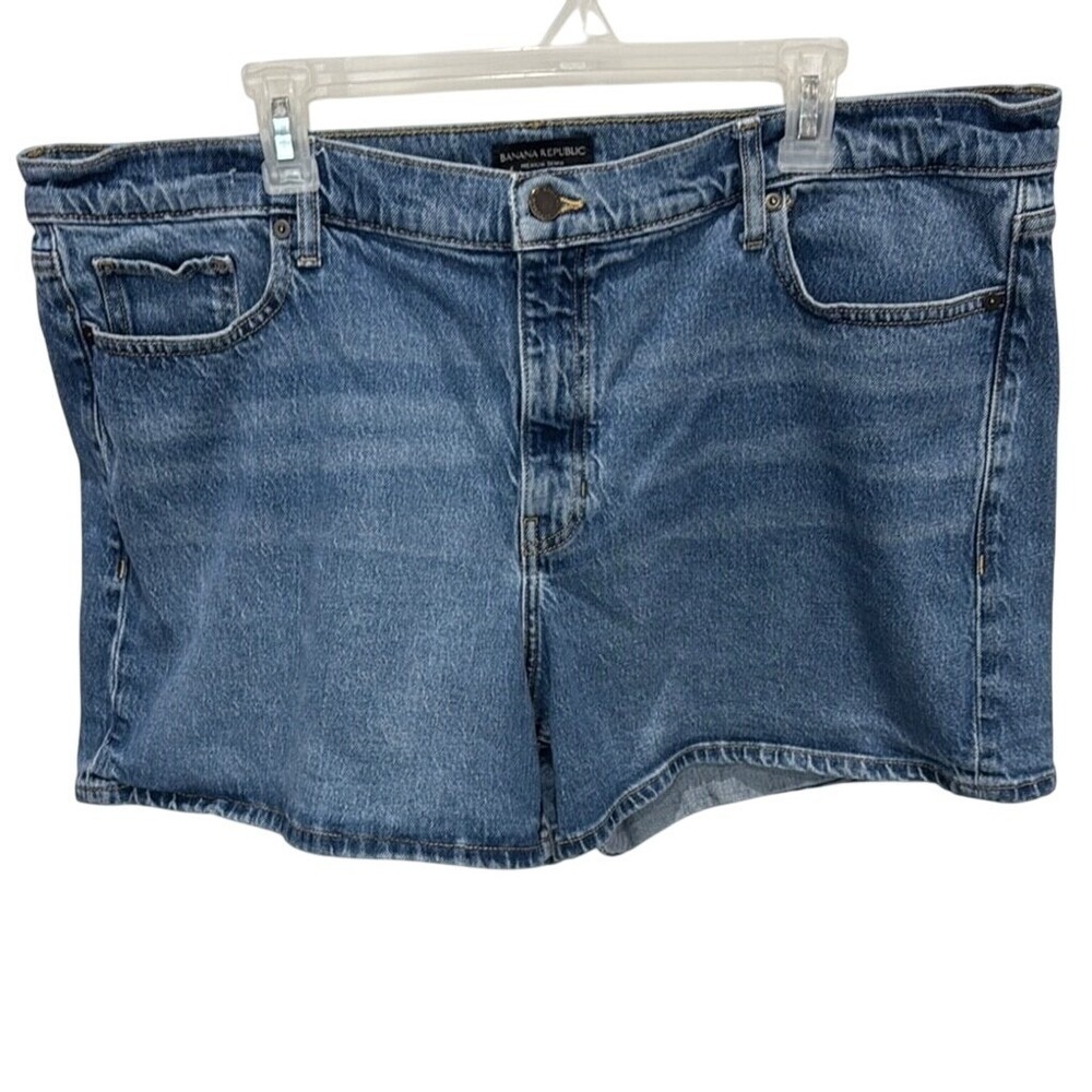 Banana Republic Womens 35 Standard Mid Rise Denim Shorts Medium Wash‎ Stretch